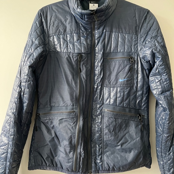 Nike Puffer Jacket - Picture 2 of 7